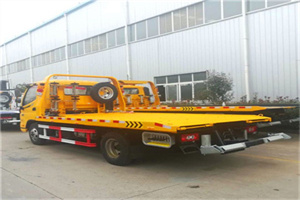 扬州附近拖车救援搭电